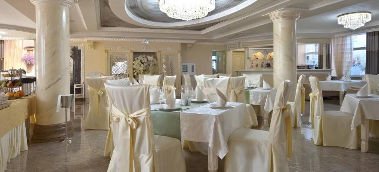 阿米奇大酒店(Amici Grand Hotel)图片