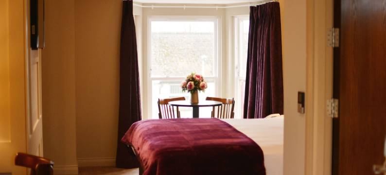 红色小屋(Rooms At Rue)图片