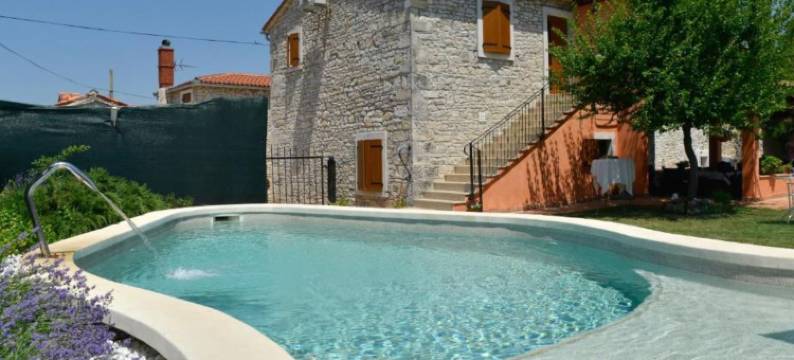 难忘住宿的正宗伊斯特里亚客房(Authentic Istrian Holiday Home for Unforgettable Stays)图片