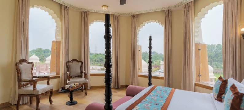 凯萨尔巴格宫殿(Kesarbagh Palace)图片