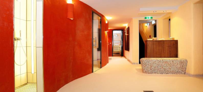 上阿玛高乌尔马赫餐厅及伯尔乡村酒店(Landhotel Böld Oberammergau)图片