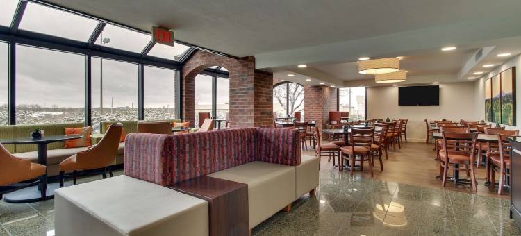 圣路易斯阿诺德梨树酒店(Pear Tree Inn St. Louis - Arnold)图片