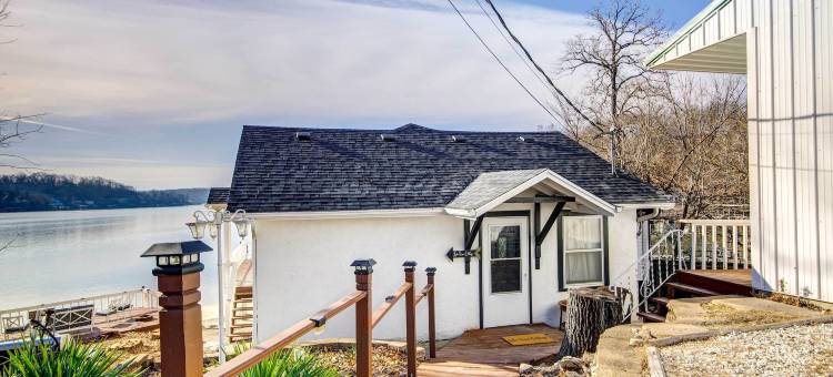 Lake Ozarks度假屋的湖景小屋(Lake View Cottage: Lake Ozarks Getaway)图片