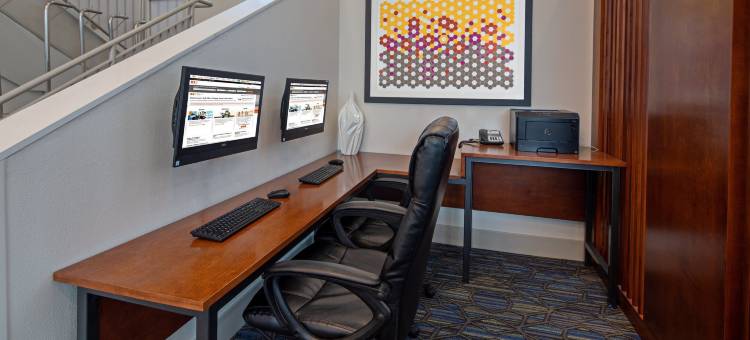 西雅图-西塔克机场智选假日套房酒店(Holiday Inn Express & Suites Seattle-Sea-Tac Airport)图片