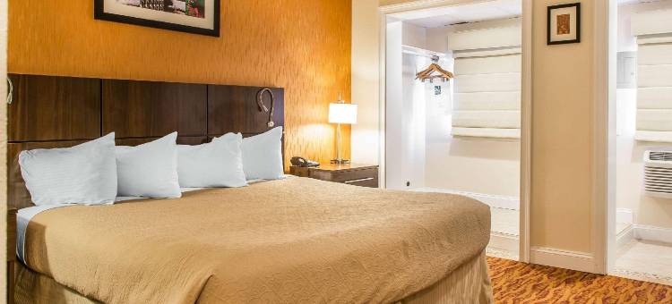 米德尔敦-纽波特凯艺套房酒店(Quality Inn and Suites Newport - Middletown)图片