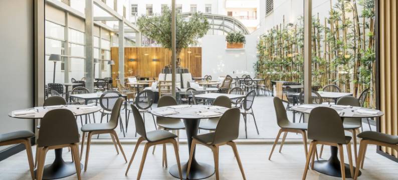 马拉加伊鲁宁酒店(Ilunion Málaga)图片