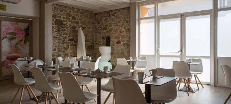 圣瑞尼安红牛肉原创城市酒店(The Originals City, Hôtel le Boeuf Rouge, Saint-Junien)图片