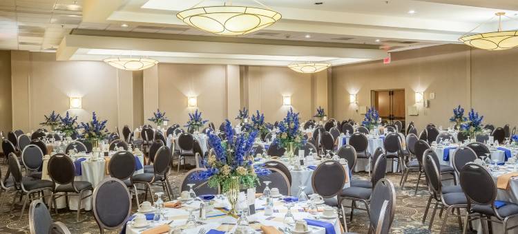 橡树岭希尔顿逸林酒店(DoubleTree by Hilton Hotel Oak Ridge-Knoxville)图片