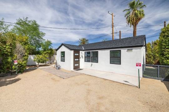 Downtown Phoenix Modern Retreat Unit B-Walkable, Private & Modern