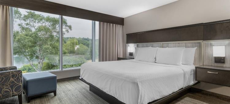 巧克力湖贝斯特韦斯特优质酒店(Best Western Plus Chocolate Lake Hotel)图片