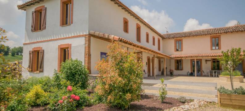 Apartment in Tarn with Pool and Bubble Bath图片