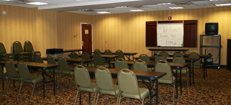 希尔顿欢朋酒店-埃德尔(Hampton Inn Adel)图片