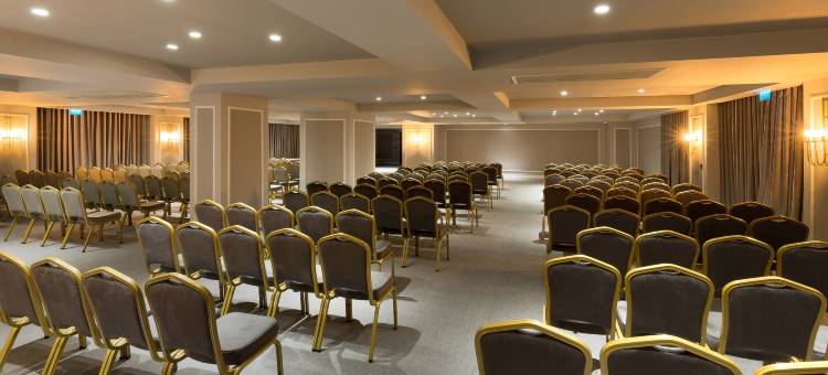 伊兹密尔机场希尔顿逸林酒店(DoubleTree by Hilton Izmir Airport)图片