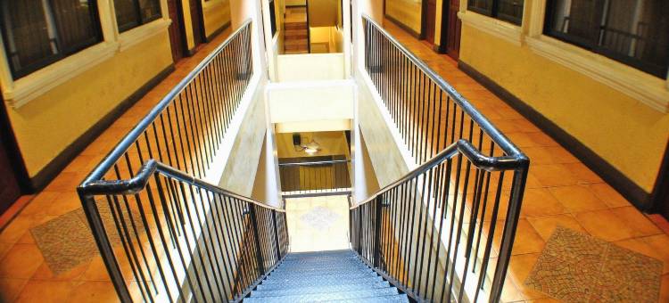 费尔萨酒店- 普图赞库宝(Fersal Hotel P Tuazon Cubao)图片