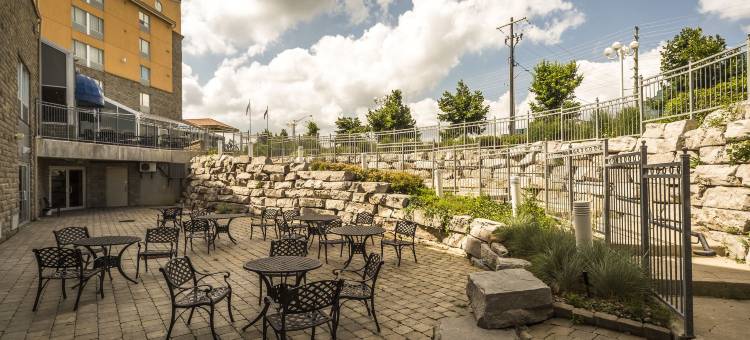 蒙地卡罗及套房市中心万锦酒店(Monte Carlo Inn & Suites Downtown Markham)图片