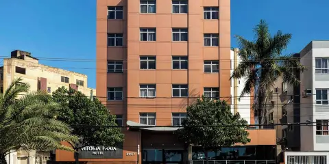 維多利亞紅屋頂酒店