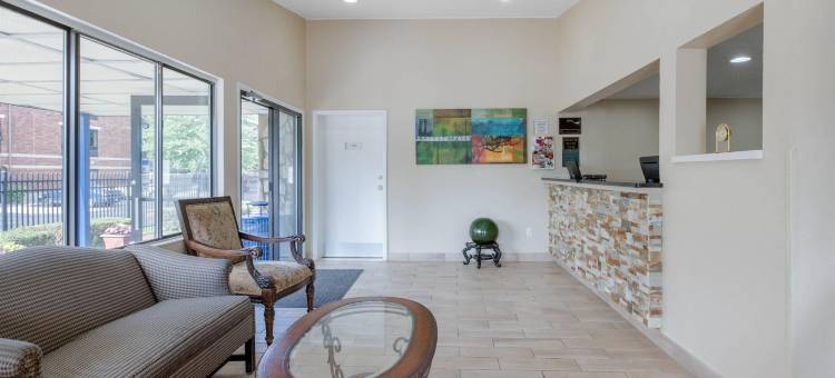 罗德威酒店奥本希尔斯- 底特律(Rodeway Inn Auburn Hills - Detroit)图片