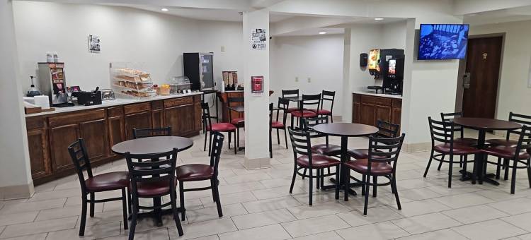 红屋顶酒店及套房纽波特 – 米德尔敦，罗德岛(Red Roof Inn & Suites Newport -Middletown, RI)图片