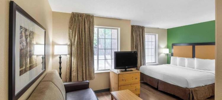 Motel 6 Suites Milwaukee Brookfield, WI图片