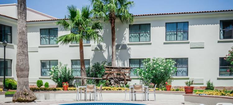 萨尔蒂洛嘉年华酒店(Fiesta Inn Saltillo)图片