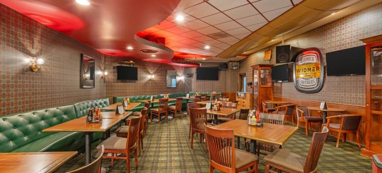 红狮罗格摄政梅德福机场酒店(Red Lion Hotel Rogue Regency Medford Airport)图片