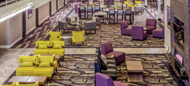 拉伯克西医疗中心拉昆塔温德姆套房酒店(La Quinta Inn & Suites by Wyndham Lubbock West Medical Centr)图片