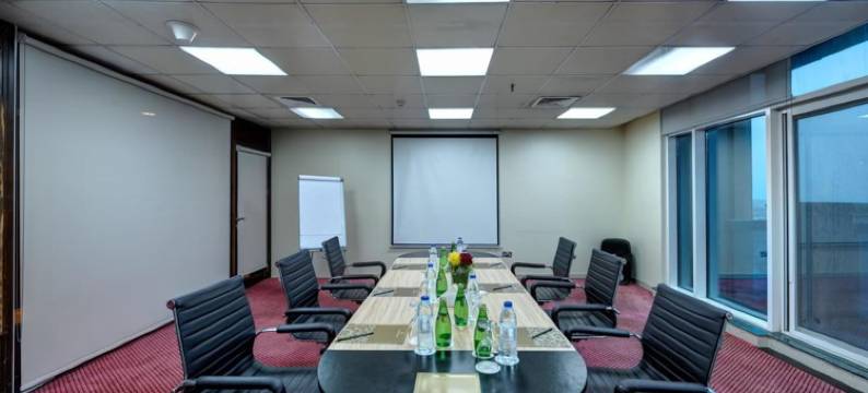 酋长国大酒店(Emirates Grand Hotel)图片