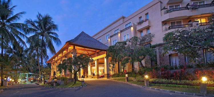 库塔帕拉迪索酒店(Kuta Paradiso Hotel)图片