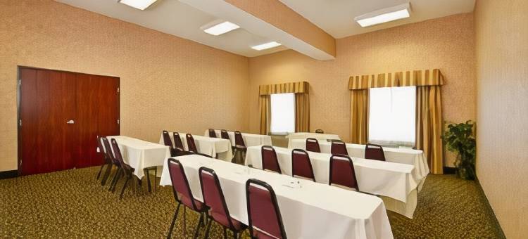 雷德蒙德机场舒适套房酒店(Comfort Suites Redmond Airport)图片