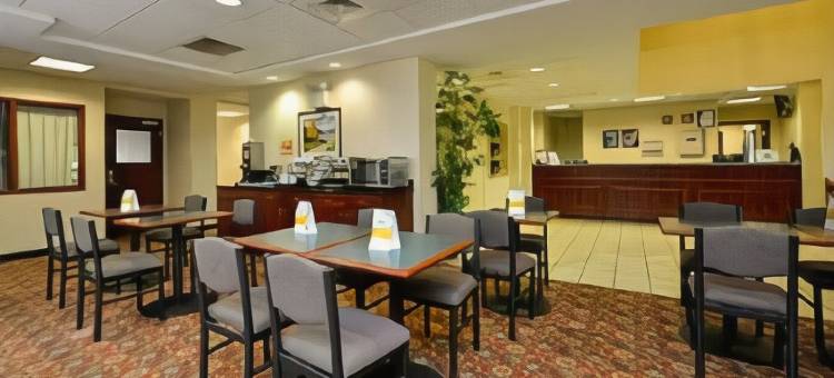舒适套房酒店(Comfort Inn & Suites)图片