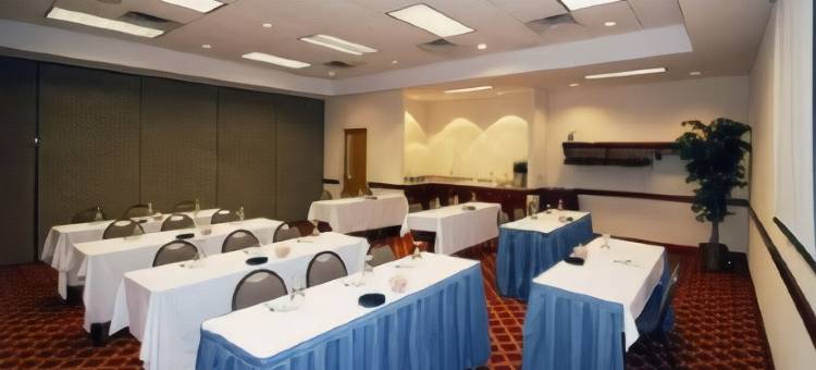 曼斯菲尔德贝尔维尔品质套房酒店(Quality Inn & Suites Bellville - Mansfield)图片