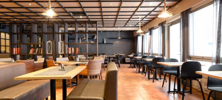 萨曼塔酒店(Samantta Hotel & Restaurant)图片
