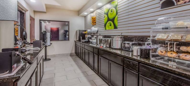 费尔伯恩赖特帕特森拉昆塔温德姆套房酒店(La Quinta Inn & Suites by Wyndham Fairborn Wright-Patterson)图片