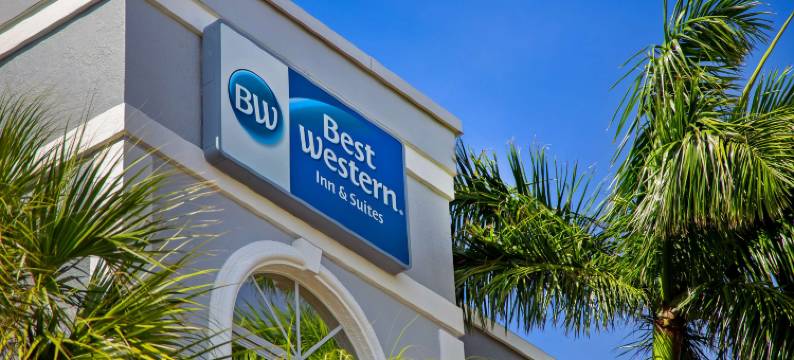 迈尔斯堡贝斯特韦斯特套房酒店(Best Western Fort Myers Inn  Suites)图片