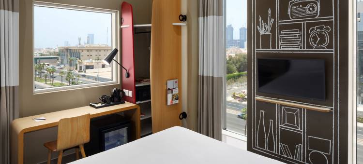 马利克路宜必思吉达酒店(2019 年 6 月开业)(Ibis Jeddah Malik Road)图片