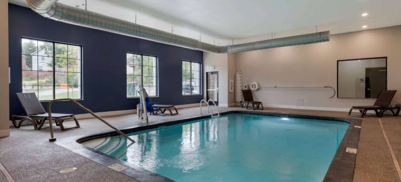 美茵斯坦套房酒店(MainStay Suites Cincinnati University - Uptown)图片