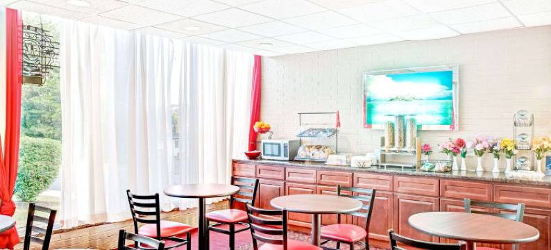 洛克威华美达酒店(Ramada by Wyndham Rockaway)图片