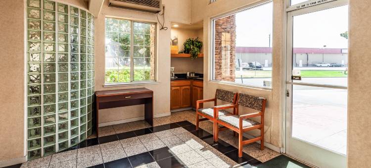 Motel 6 Stockton, CA - East图片