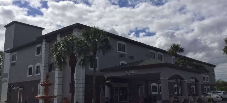 博尼塔斯普林斯北那不勒斯戴斯套房酒店(Days Inn & Suites by Wyndham Bonita Springs North Naples)图片