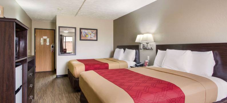 红狮酒店及套房奥拉西堪萨斯城(Red Lion Inn & Suites Olathe Kansas City)图片