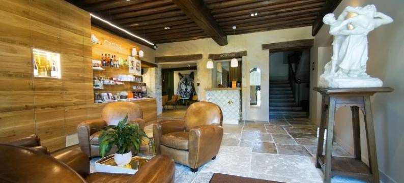 特雷斯吉拉德城堡酒店(Castel de Tres Girard)图片