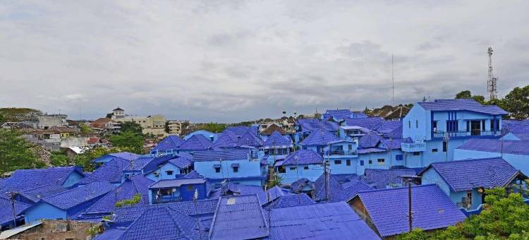 维兹普莱姆巴苏吉拉玛特玛琅酒店(Whiz Prime Hotel Basuki Rahmat Malang)图片