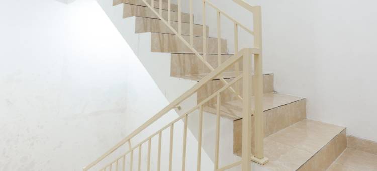 红多兹酒店@格拉哈塞梅朗马洛斯(RedDoorz @ Graha Cemerlang Maros)图片