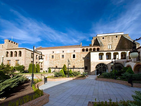 普拉森西亚旅馆