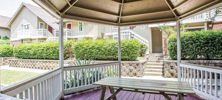 郊区开间哥伦比亚 - 哈比森(Suburban Studios Columbia - Harbison)图片