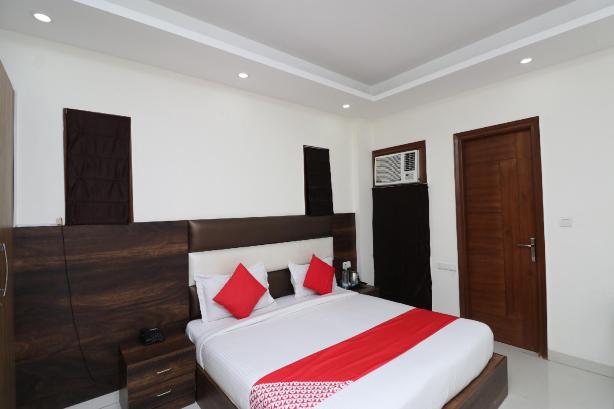 OYO 30186 Sona RoomsOver view