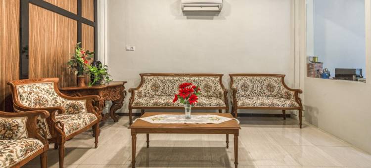 红多兹Plus酒店-近三宝垄警察学院3号(RedDoorz Plus Near Akademi Kepolisian Semarang 3)图片