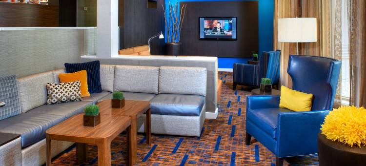 哥伦布-沃辛顿万怡酒店(Courtyard Columbus Worthington)图片