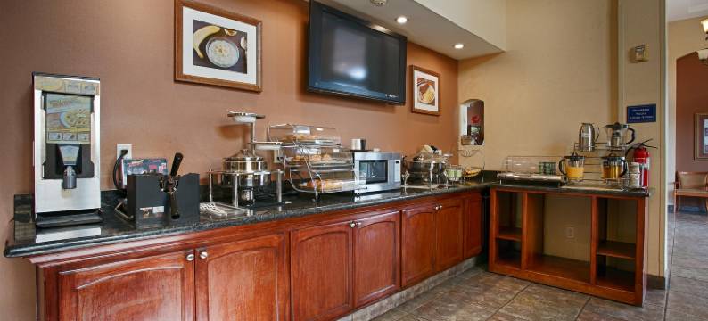 I-5贝斯特韦斯特优质酒店(Best Western I-5 Inn  Suites)图片