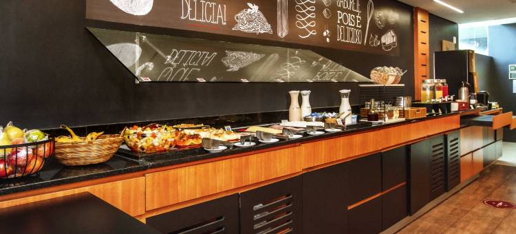 宜必思贝洛奥里藏特萨瓦西酒店(Ibis Belo Horizonte Savassi)图片